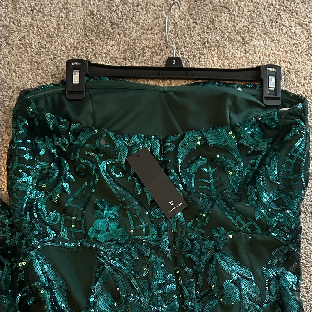 Lulus Emerald Green Sequin Strapless Mermaid Gown - Picture 4 of 4